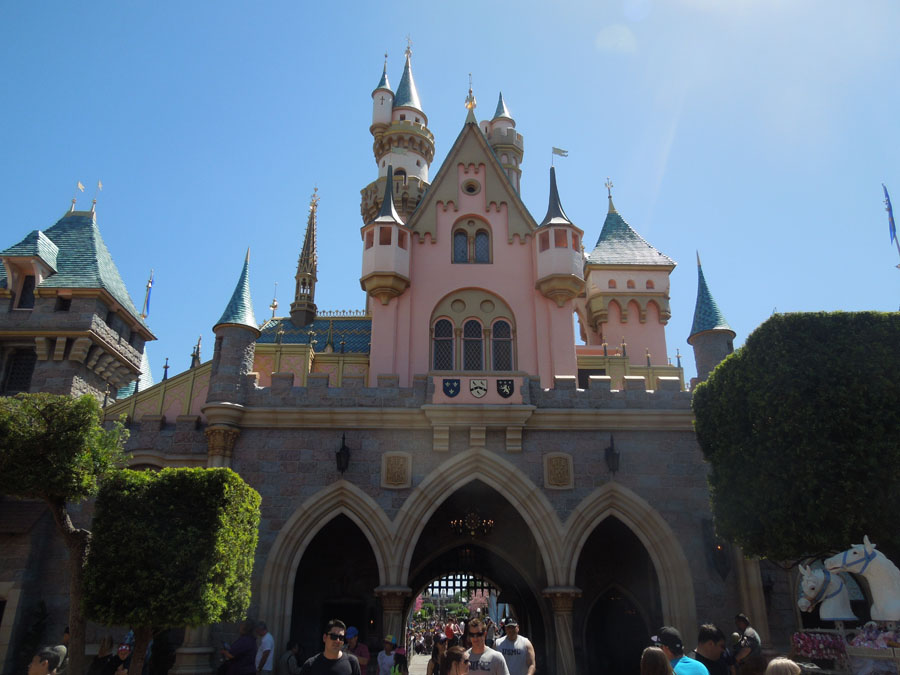 Disneyland Fantasyland Castle Picture